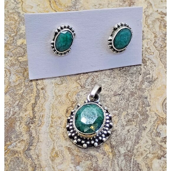 Sterling Silver Faceted Emerald Stud Earrings & Pendant Jewelry Set Dainty Boho - Picture 1 of 8